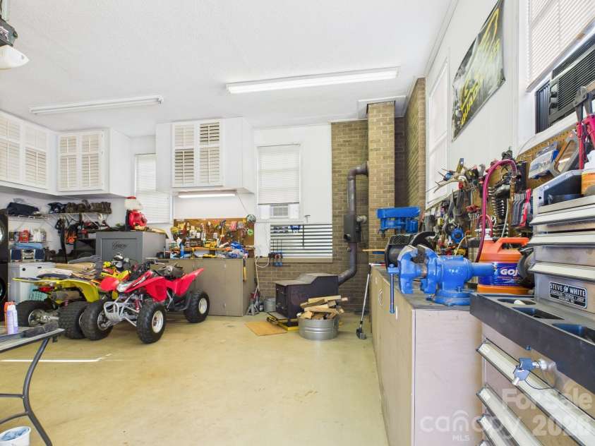6093 Spartan Drive, Hudson, NC 28638.  MLS# CAR4384048, YatesRealty ID 26440. 