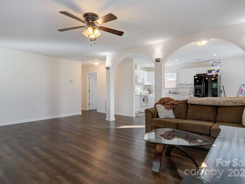 1275 32nd Street, Conover, NC 28613.  MLS# CAR4282714, YatesRealty ID 26441. 