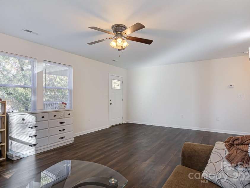 1275 32nd Street, Conover, NC 28613.  MLS# CAR4282714, YatesRealty ID 26441. 