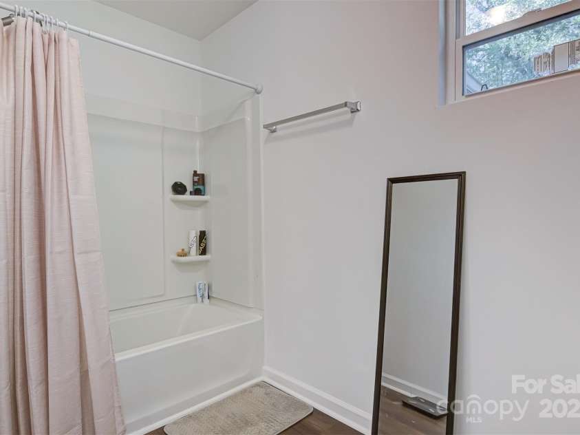 1275 32nd Street, Conover, NC 28613.  MLS# CAR4282714, YatesRealty ID 26441. 