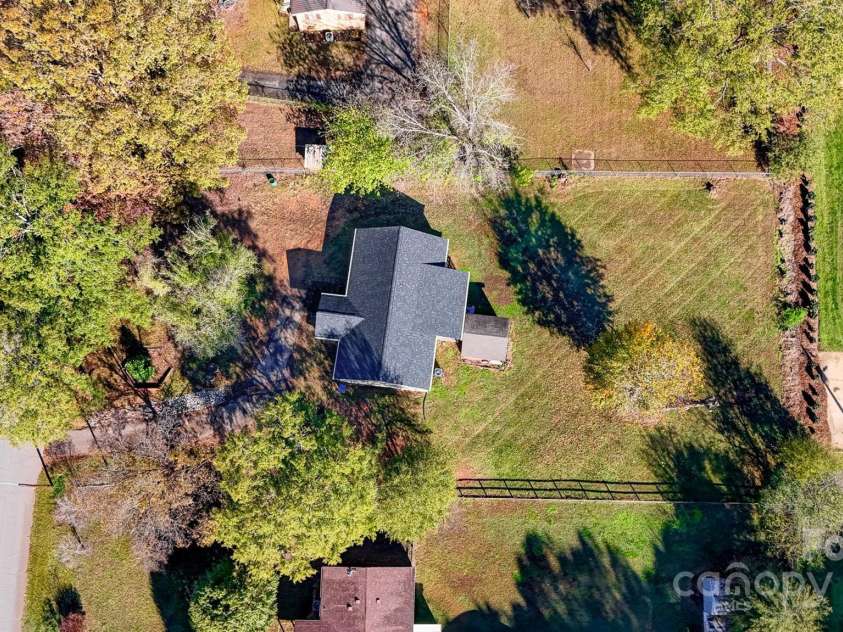 1275 32nd Street, Conover, NC 28613.  MLS# CAR4282714, YatesRealty ID 26441. 