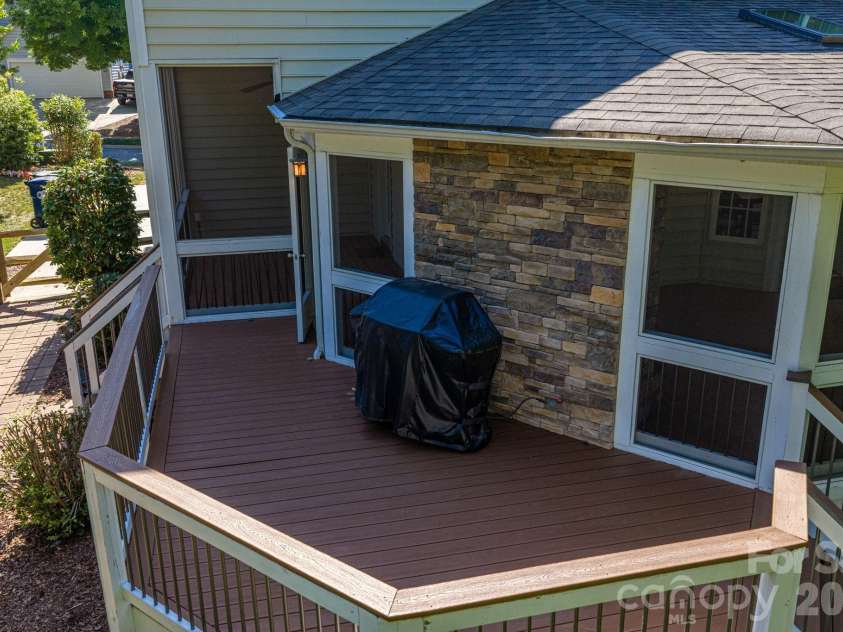 20131 Tailwind Lane, Cornelius, NC 28031.  MLS# CAR4381128, YatesRealty ID 26441. 