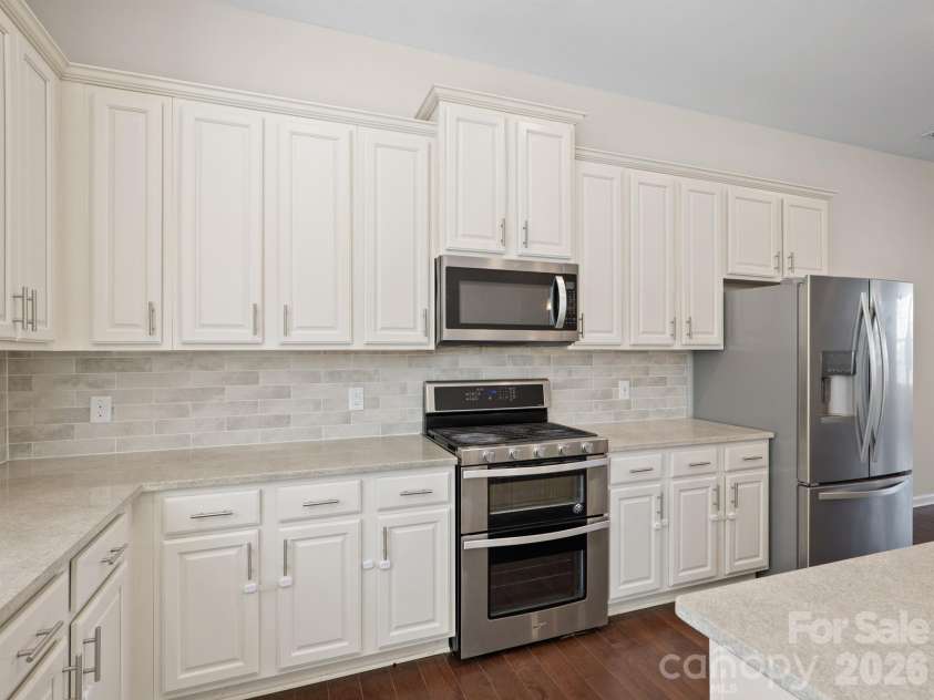 1112 Doveridge Street, Charlotte, NC 28273.  MLS# CAR4358560, YatesRealty ID 26444. Kitchen