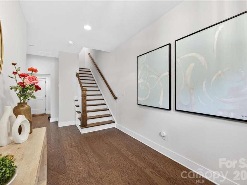 334 Armour Street, Davidson, NC 28036.  MLS# CAR4379254, YatesRealty ID 26445. Entry foyer