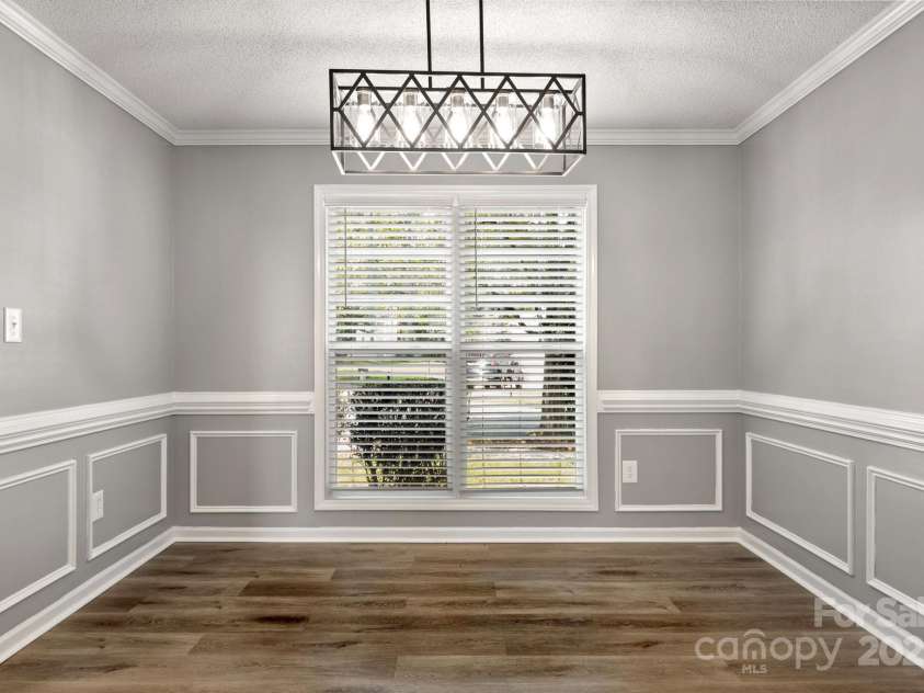 7621 Rolling Meadows Lane, Huntersville, NC 28078.  MLS# CAR4282500, YatesRealty ID 26448. ELEGANT DINING ROOM
