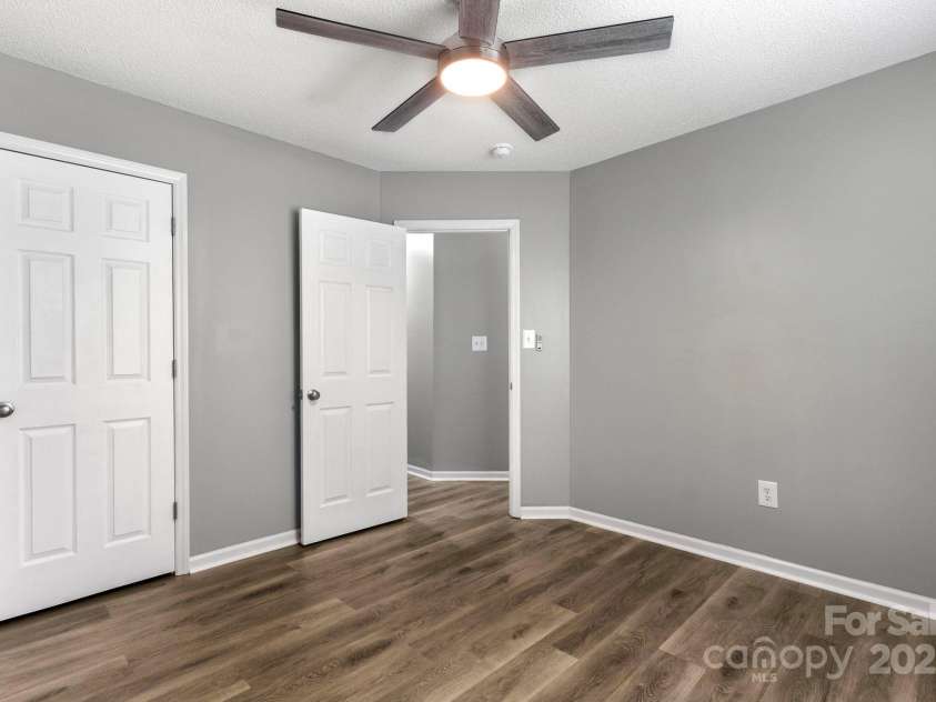 7621 Rolling Meadows Lane, Huntersville, NC 28078.  MLS# CAR4282500, YatesRealty ID 26448. SECONDARY BEDROOM