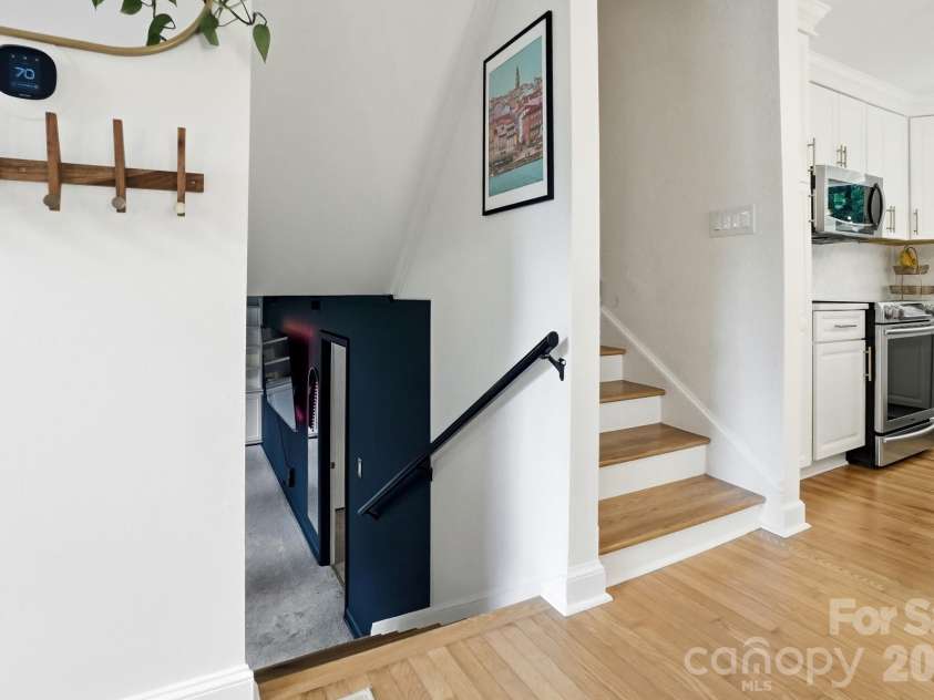 824 Riverwood Road, Charlotte, NC 28270.  MLS# CAR4386082, YatesRealty ID 26448. 