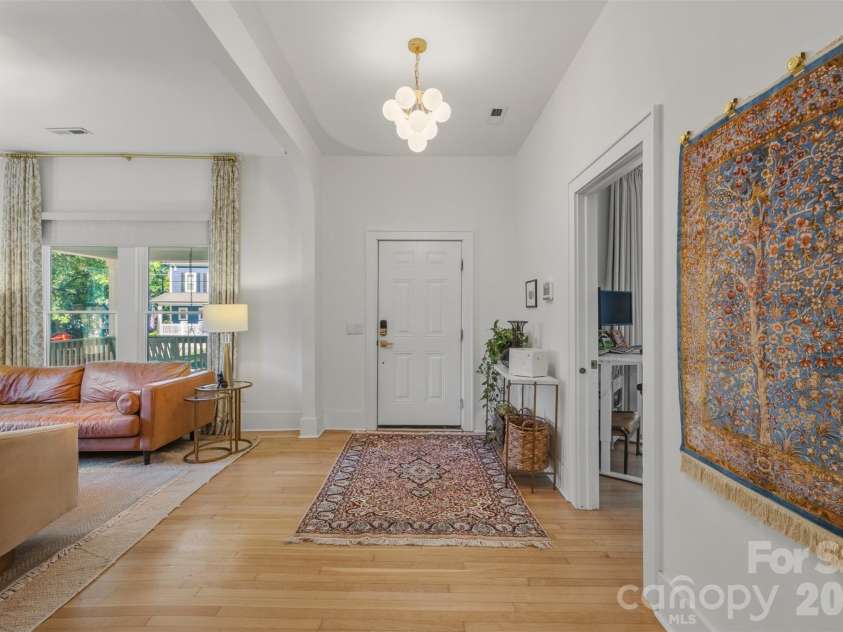 1816 Umstead Street, Charlotte, NC 28205.  MLS# CAR4384106, YatesRealty ID 26449. 
