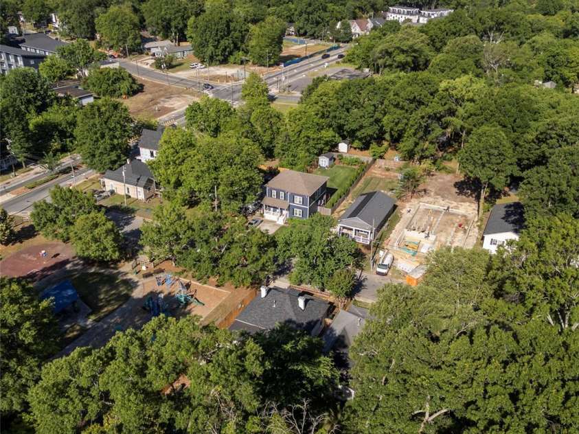1816 Umstead Street, Charlotte, NC 28205.  MLS# CAR4384106, YatesRealty ID 26449. 