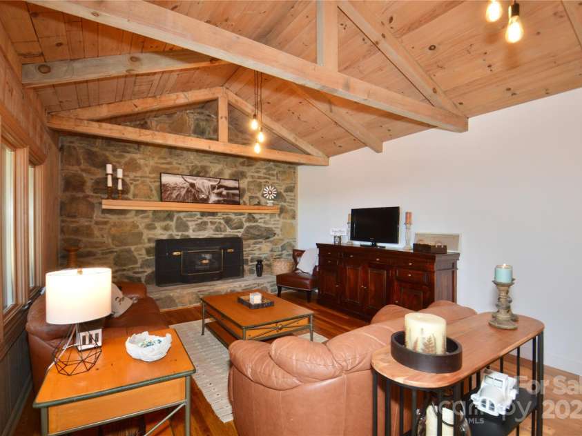 298 patricelli Street, Boone, NC 28607.  MLS# CAR4282351, YatesRealty ID 26449. 