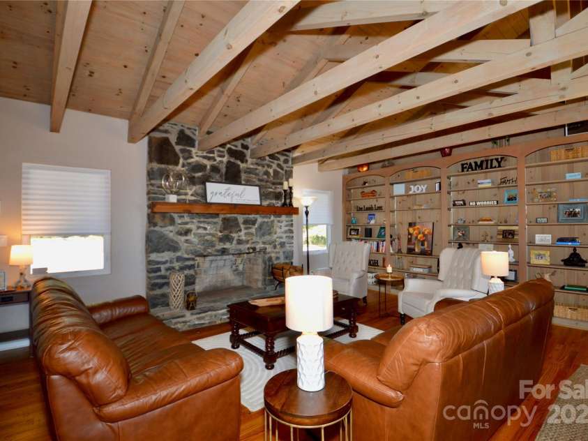 298 patricelli Street, Boone, NC 28607.  MLS# CAR4282351, YatesRealty ID 26449. 