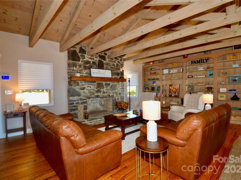 298 patricelli Street, Boone, NC 28607.  MLS# CAR4282351, YatesRealty ID 26449. 