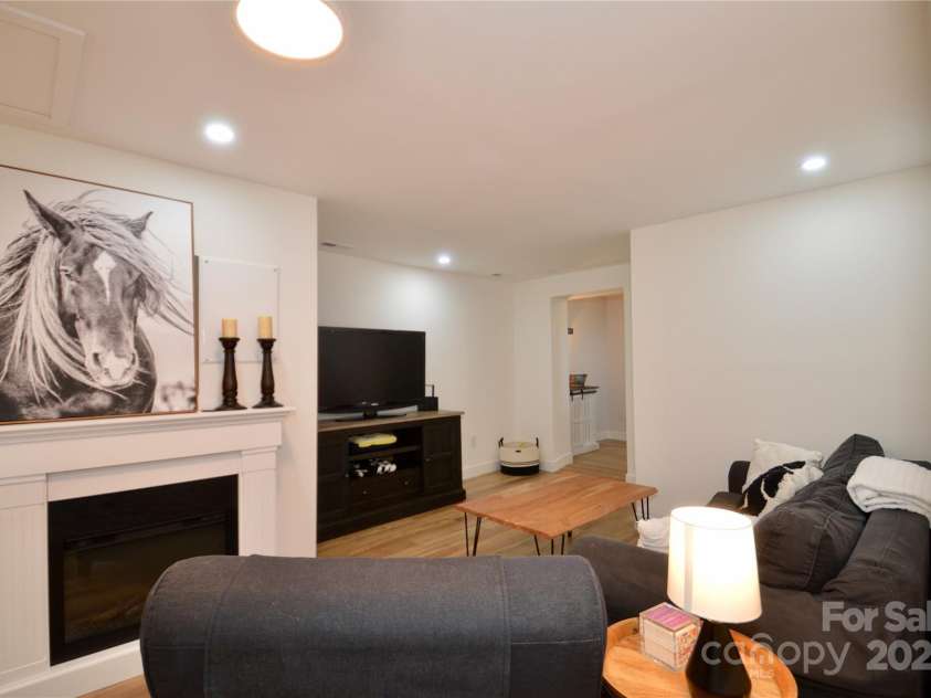 298 patricelli Street, Boone, NC 28607.  MLS# CAR4282351, YatesRealty ID 26449. 