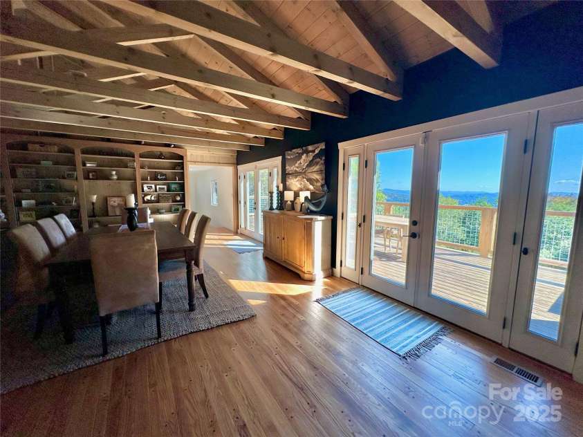 298 patricelli Street, Boone, NC 28607.  MLS# CAR4282351, YatesRealty ID 26449. 