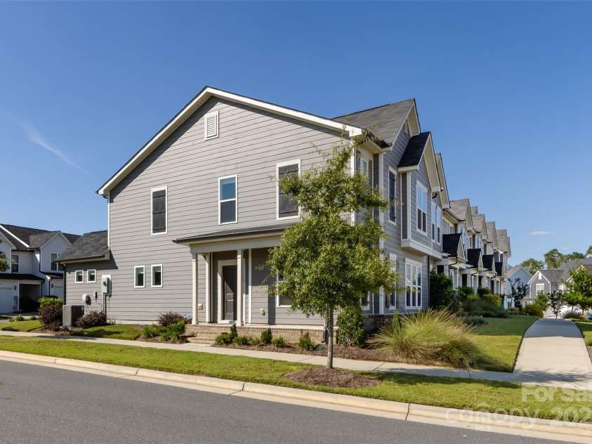 23109 Clarabelle Drive, Charlotte, NC 28273.  MLS# CAR4277042, YatesRealty ID 2645. 