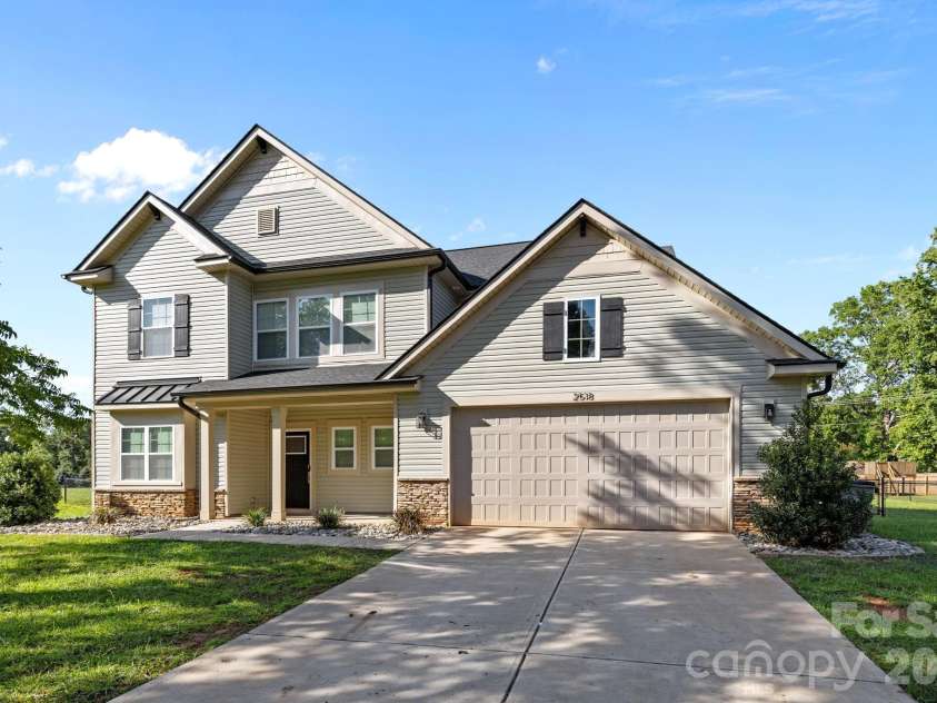 2518 Kendrick Road, Gastonia, NC 28056.  MLS# CAR4300253, YatesRealty ID 2645. 