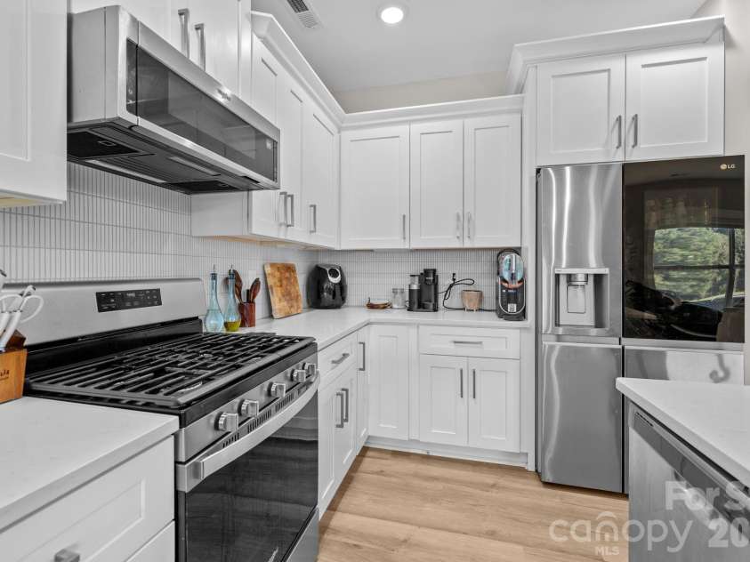2518 Kendrick Road, Gastonia, NC 28056.  MLS# CAR4300253, YatesRealty ID 2645. 
