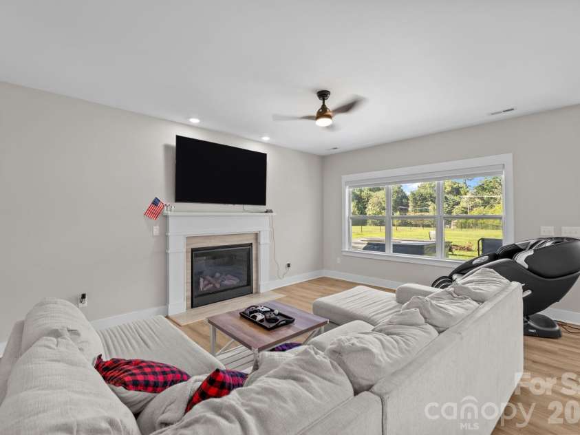 2518 Kendrick Road, Gastonia, NC 28056.  MLS# CAR4300253, YatesRealty ID 2645. 