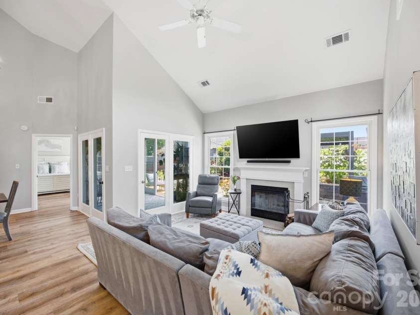 19147 Brookgreen Garden Place, Cornelius, NC 28031.  MLS# CAR4386517, YatesRealty ID 26450. 