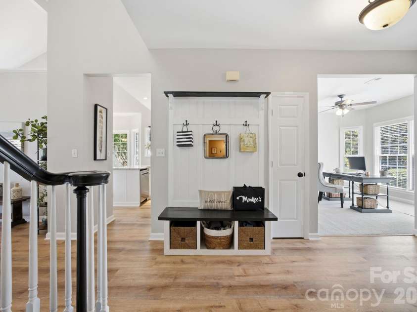 19147 Brookgreen Garden Place, Cornelius, NC 28031.  MLS# CAR4386517, YatesRealty ID 26450. 
