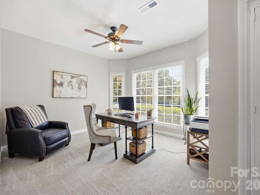 19147 Brookgreen Garden Place, Cornelius, NC 28031.  MLS# CAR4386517, YatesRealty ID 26450. 
