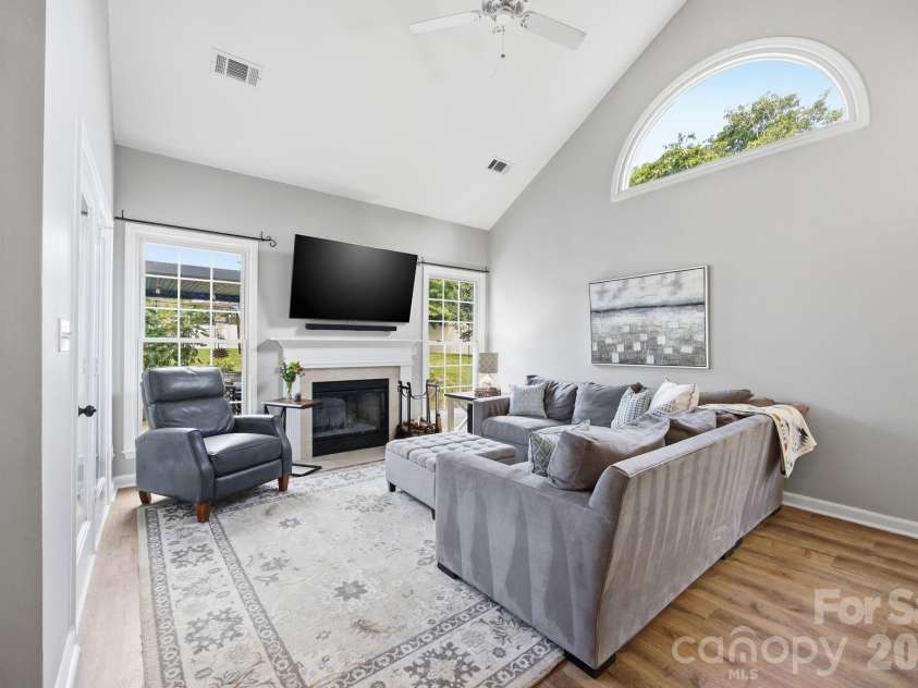 19147 Brookgreen Garden Place, Cornelius, NC 28031.  MLS# CAR4386517, YatesRealty ID 26450. 