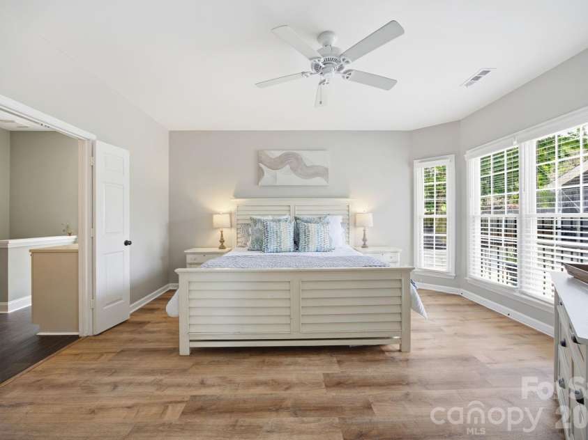 19147 Brookgreen Garden Place, Cornelius, NC 28031.  MLS# CAR4386517, YatesRealty ID 26450. 