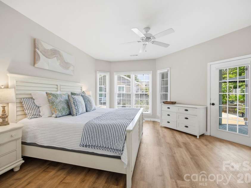 19147 Brookgreen Garden Place, Cornelius, NC 28031.  MLS# CAR4386517, YatesRealty ID 26450. 