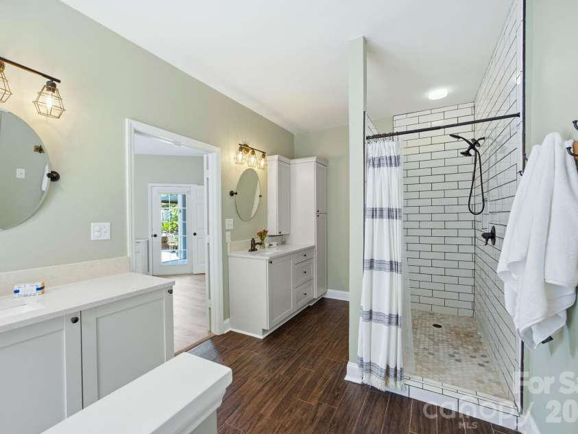 19147 Brookgreen Garden Place, Cornelius, NC 28031.  MLS# CAR4386517, YatesRealty ID 26450. 