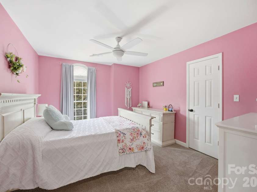 19147 Brookgreen Garden Place, Cornelius, NC 28031.  MLS# CAR4386517, YatesRealty ID 26450. 