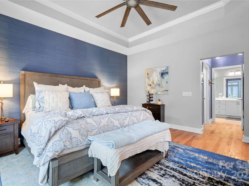 19403 Greentree Way, Cornelius, NC 28031.  MLS# CAR4280723, YatesRealty ID 26450. 