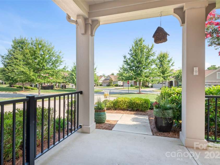 19403 Greentree Way, Cornelius, NC 28031.  MLS# CAR4280723, YatesRealty ID 26450. 