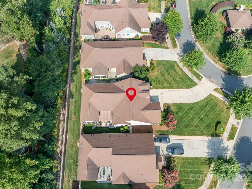 19403 Greentree Way, Cornelius, NC 28031.  MLS# CAR4280723, YatesRealty ID 26450. 