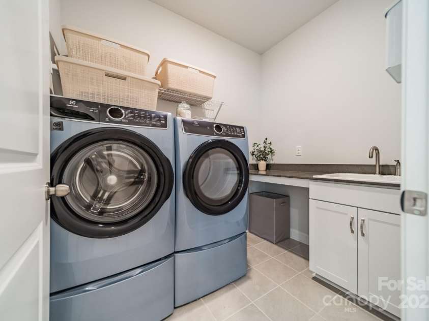 11036 Shreveport Drive, Huntersville, NC 28078.  MLS# CAR4241144, YatesRealty ID 26451. 