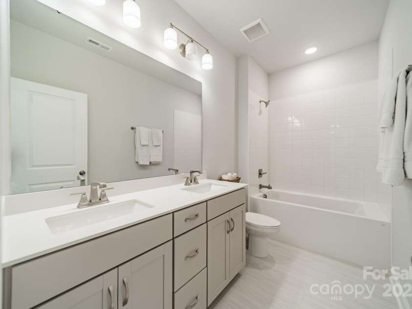 11036 Shreveport Drive, Huntersville, NC 28078.  MLS# CAR4241144, YatesRealty ID 26451. 