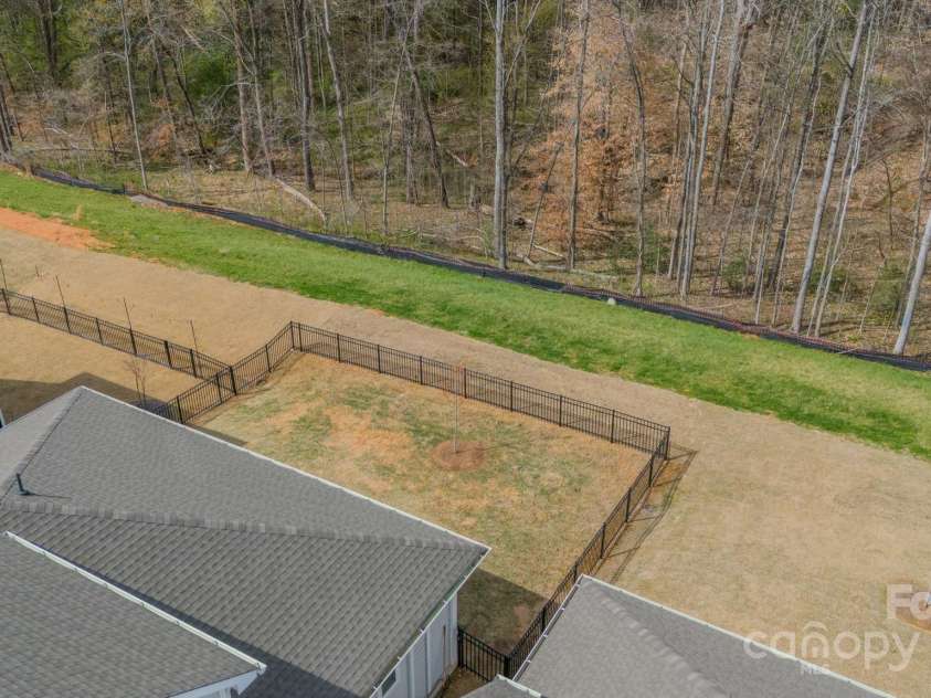 11036 Shreveport Drive, Huntersville, NC 28078.  MLS# CAR4241144, YatesRealty ID 26451. 