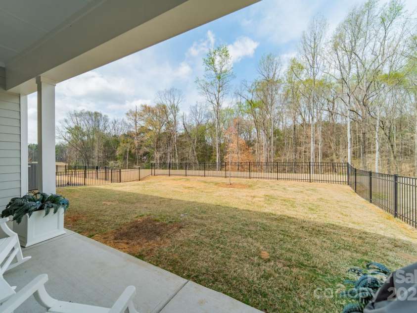11036 Shreveport Drive, Huntersville, NC 28078.  MLS# CAR4241144, YatesRealty ID 26451. 