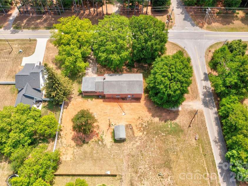 2903 Forbes Road, Gastonia, NC 28056.  MLS# CAR4380023, YatesRealty ID 26451. 