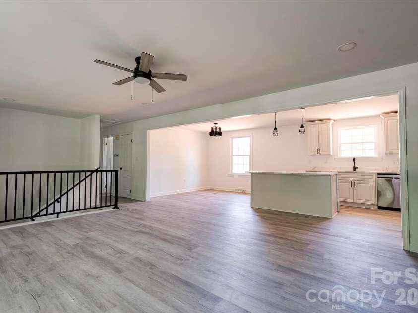 2903 Forbes Road, Gastonia, NC 28056.  MLS# CAR4380023, YatesRealty ID 26451. 