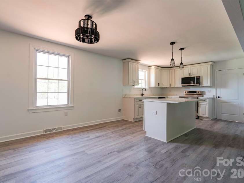 2903 Forbes Road, Gastonia, NC 28056.  MLS# CAR4380023, YatesRealty ID 26451. 