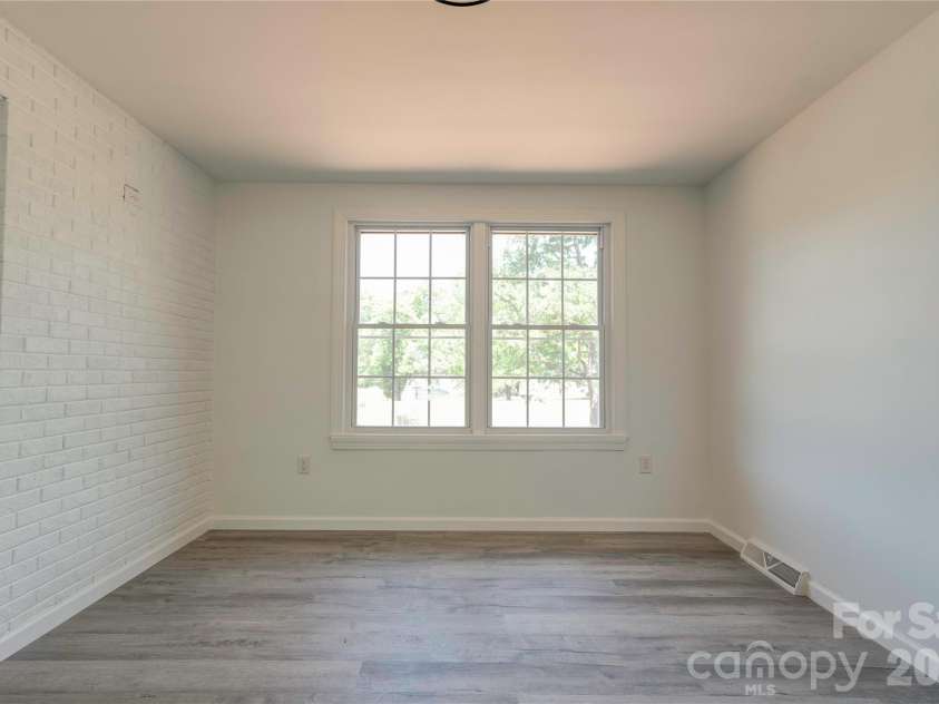 2903 Forbes Road, Gastonia, NC 28056.  MLS# CAR4380023, YatesRealty ID 26451. 