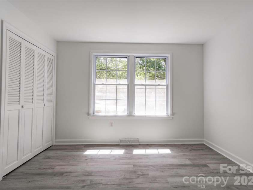 2903 Forbes Road, Gastonia, NC 28056.  MLS# CAR4380023, YatesRealty ID 26451. 
