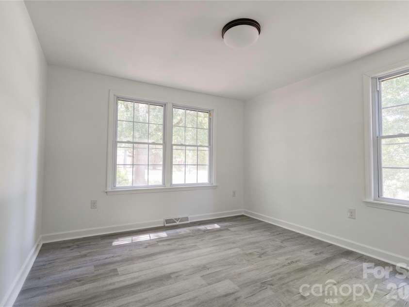 2903 Forbes Road, Gastonia, NC 28056.  MLS# CAR4380023, YatesRealty ID 26451. 