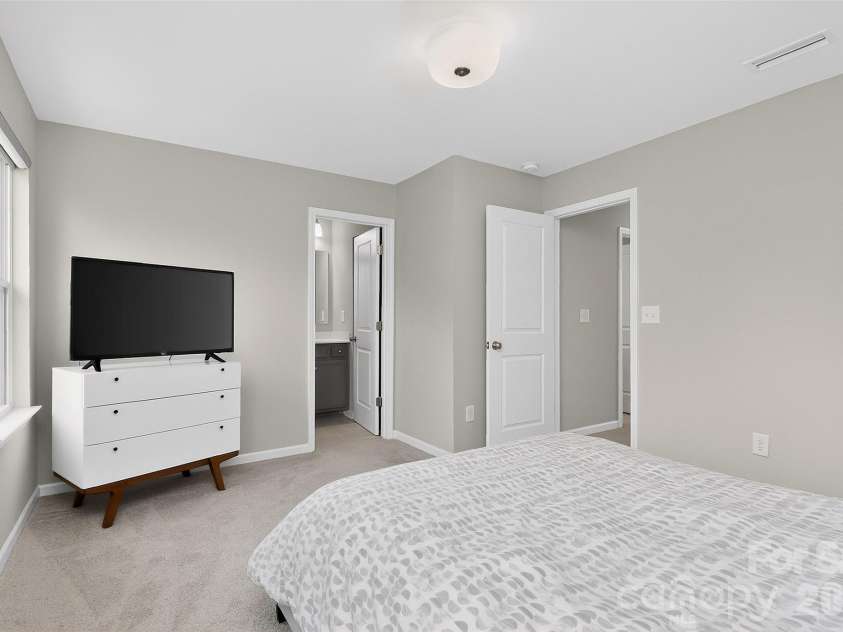 13357 Porter Creek Road, Charlotte, NC 28262.  MLS# CAR4366973, YatesRealty ID 26452. 