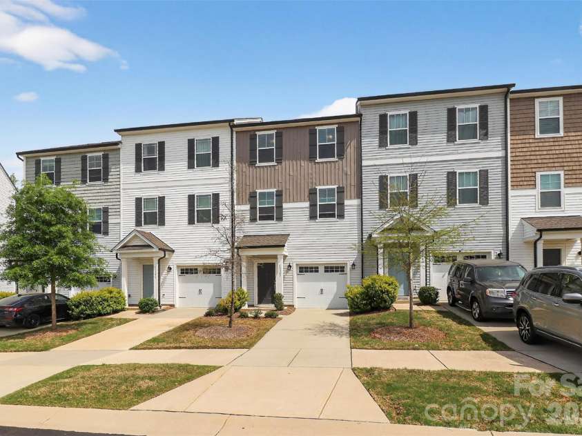 13357 Porter Creek Road, Charlotte, NC 28262.  MLS# CAR4366973, YatesRealty ID 26452. 
