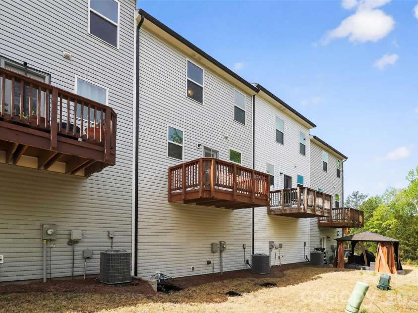 13357 Porter Creek Road, Charlotte, NC 28262.  MLS# CAR4366973, YatesRealty ID 26452. 