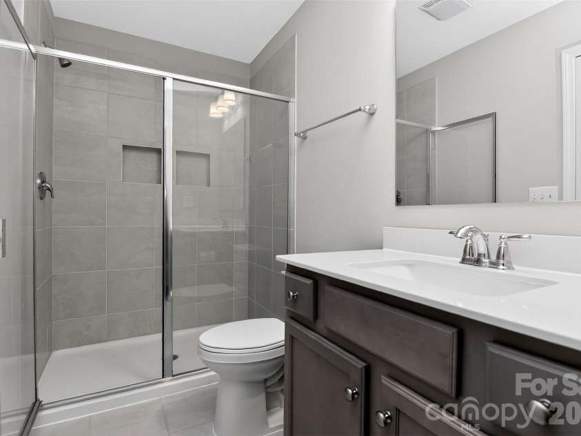 13357 Porter Creek Road, Charlotte, NC 28262.  MLS# CAR4366973, YatesRealty ID 26452. Primary Bathroom