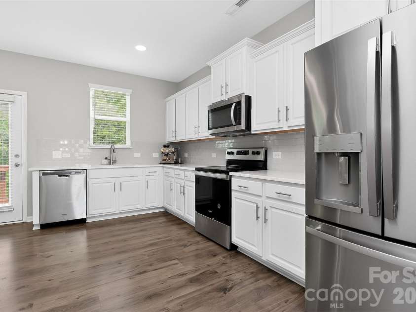 13357 Porter Creek Road, Charlotte, NC 28262.  MLS# CAR4366973, YatesRealty ID 26452. Wide Open Kitchen with lots of storage