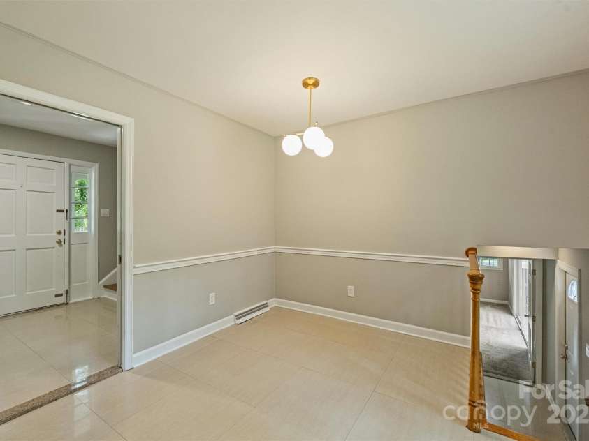 2301 Seth Thomas Road, Charlotte, NC 28210.  MLS# CAR4265395, YatesRealty ID 26452. 