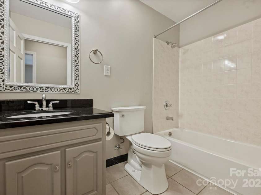 2301 Seth Thomas Road, Charlotte, NC 28210.  MLS# CAR4265395, YatesRealty ID 26452. 